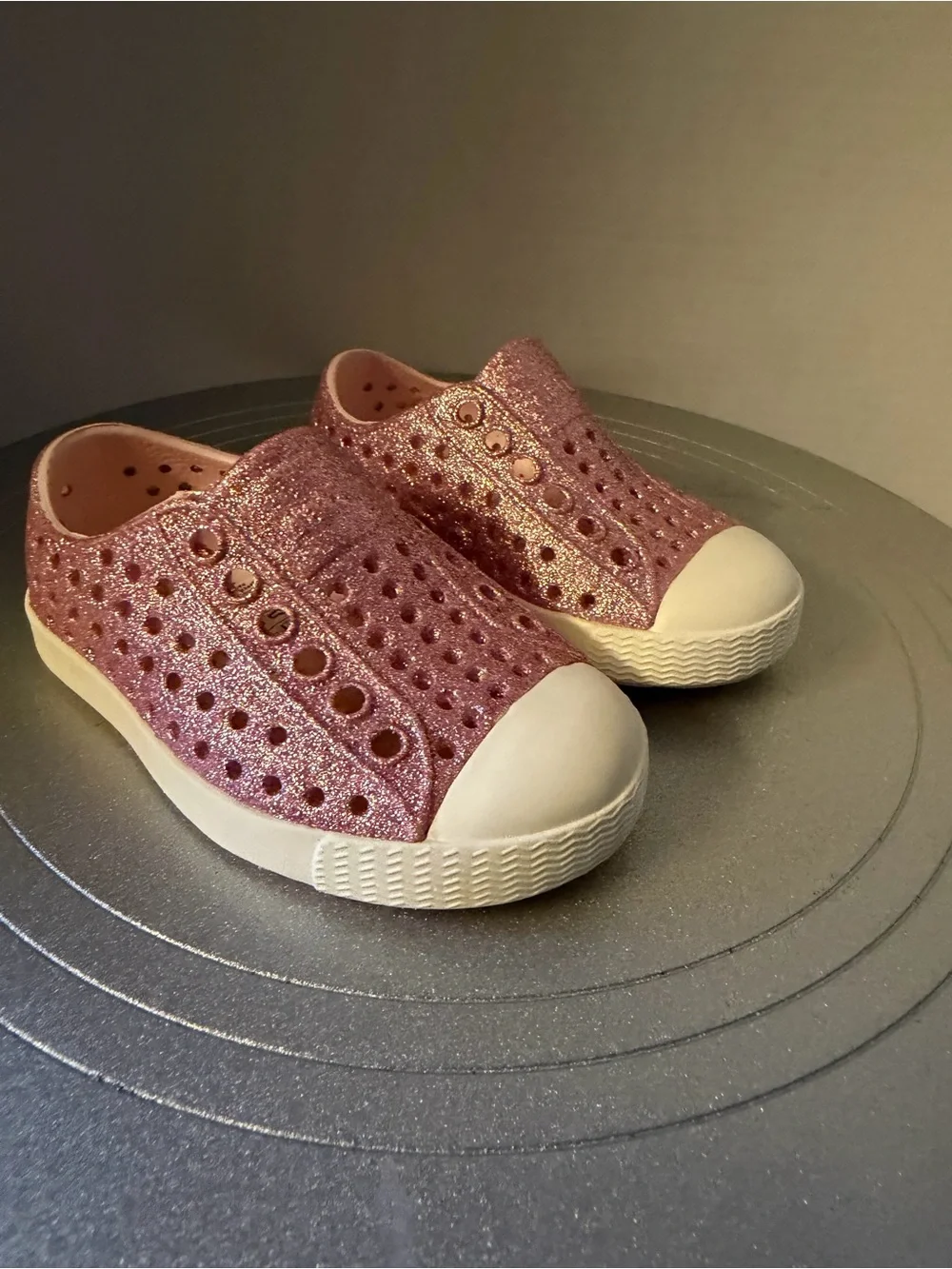 Native Shoes Jefferson Water Shoes Pink Glitter Sz Girls C4